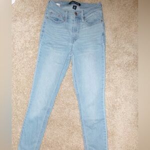 25” calvin klein light wash ankle jeans